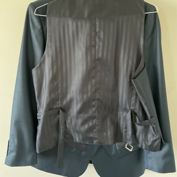 Italian Figlio Lontano Suit with Vest - Picture 2 of 10